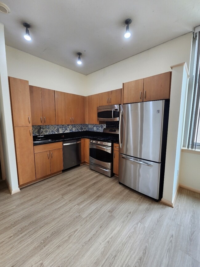 811 4th St NW, Unit #1022 in Washington, DC - Building Photo - Building Photo