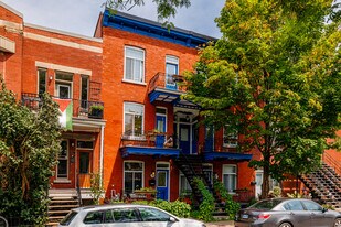 805 Du Couvent Rue in Montréal, QC - Building Photo
