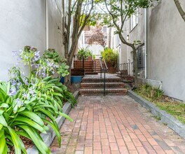 14th Ave Apartments, LLC in Oakland, CA - Foto de edificio - Interior Photo