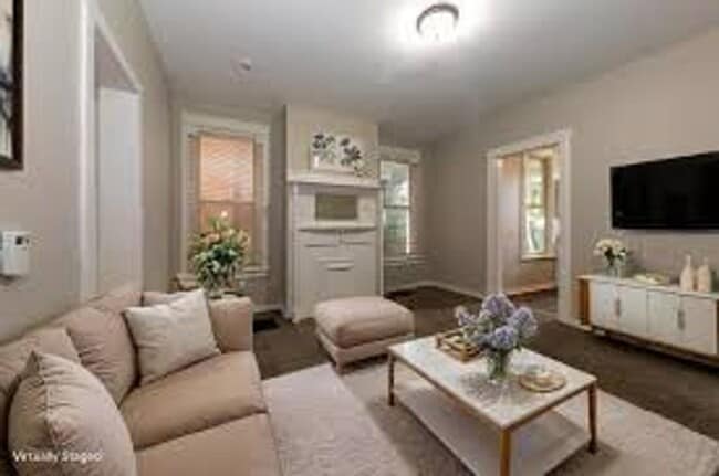 property at 2009 Greenup St