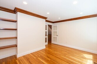 41 Carlton St, Unit 3 in Brookline, MA - Building Photo - Building Photo