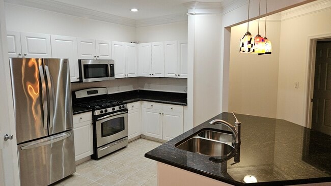 property at 23 Arch Pl