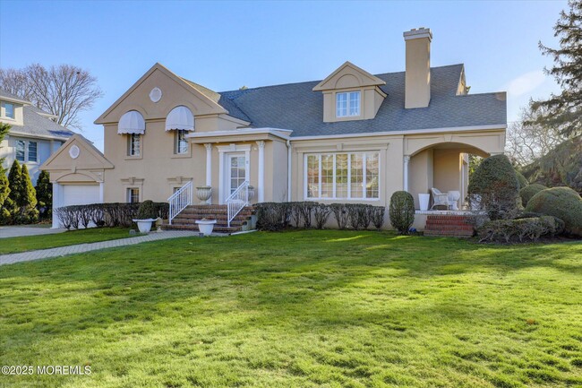 12 Woodford Rd