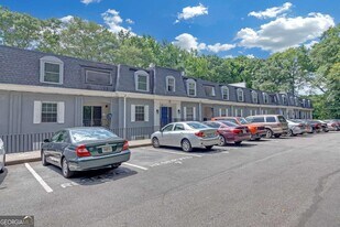 900 Mell Ave in Clarkston, GA - Building Photo