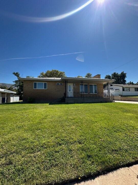 4258 S Porter Ave in South Ogden, UT - Building Photo