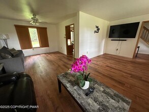 113 Sir Bradford Rd in Blakeslee, PA - Building Photo - Building Photo