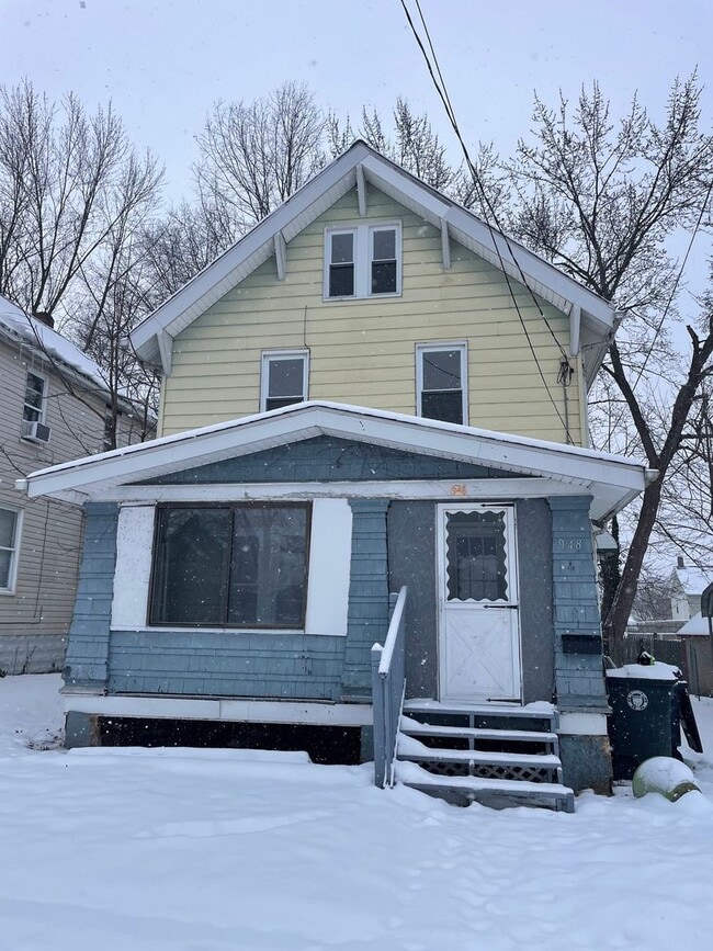 property at 948 Redfern Ave