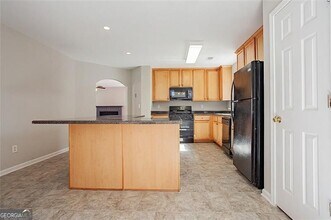 4944 Antelope Cove in Atlanta, GA - Foto de edificio - Building Photo