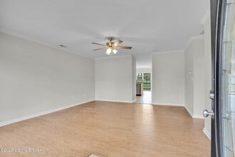 8824 Stony Falls Way in Jeffersontown, KY - Building Photo - Building Photo