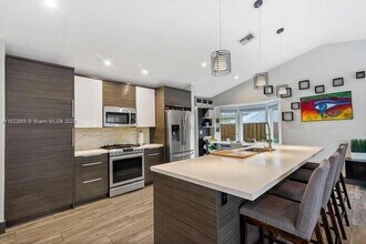 9430 SW 212th Terrace in Cutler Bay, FL - Building Photo - Building Photo