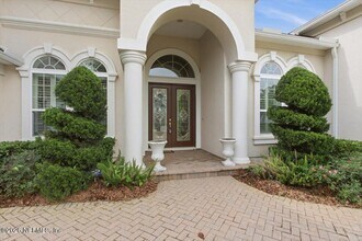 743 E Dorchester Dr in Jacksonville, FL - Building Photo - Building Photo