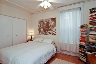 2040 N Hoyne Ave-Unit -G in Chicago, IL - Building Photo - Building Photo