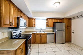 5525 SW 118th Ave in Cooper City, FL - Building Photo - Building Photo