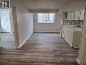 1351 Marchand St in Ottawa, ON - Building Photo - Building Photo