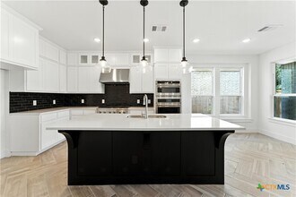 1057 Easy Gruene in New Braunfels, TX - Building Photo - Building Photo