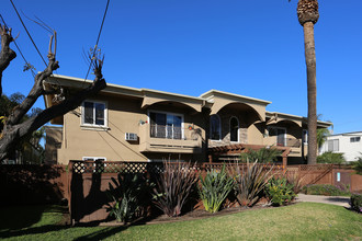 The Willows in El Cajon, CA - Foto de edificio - Building Photo