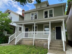 82 Dana Ave in Columbus, OH - Building Photo