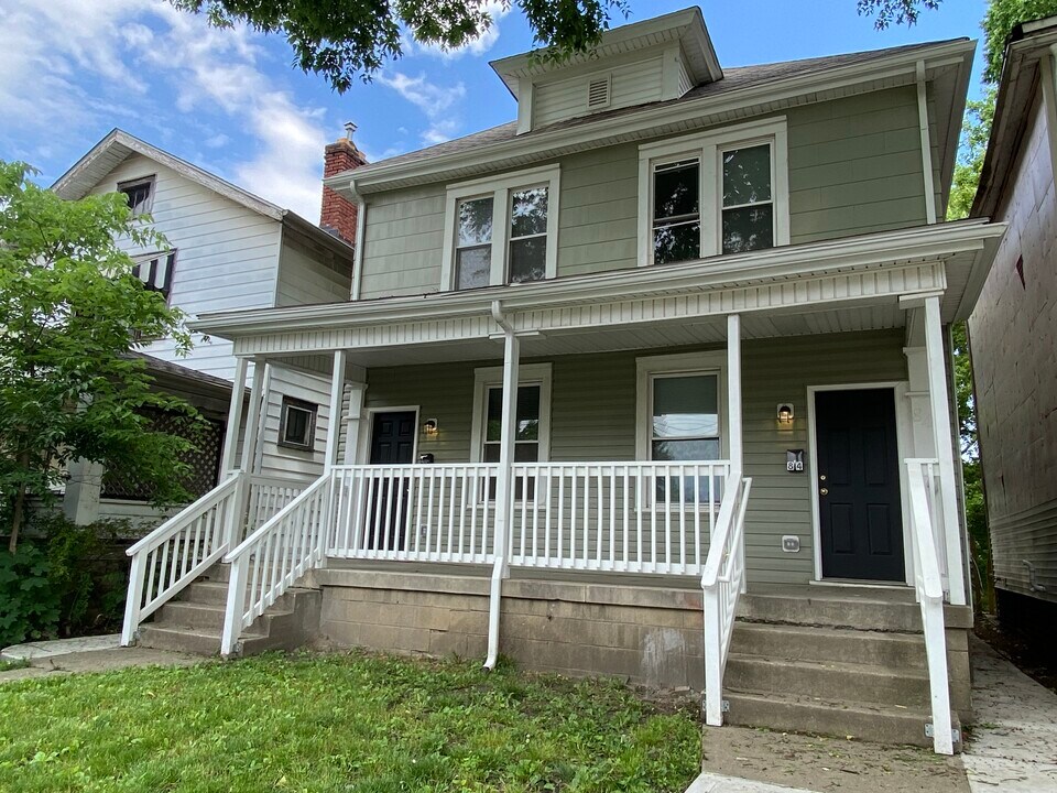 82 Dana Ave in Columbus, OH - Foto de edificio