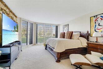 2100 S Ocean Blvd in Palm Beach, FL - Building Photo - Building Photo