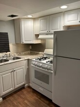 306 Henry Aaron Ave SW in Atlanta, GA - Foto de edificio - Building Photo