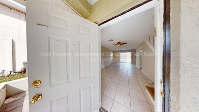 140 Pheasant Run Blvd in West Palm Beach, FL - Building Photo - Building Photo
