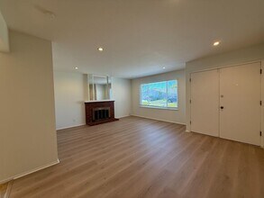 410 Nantucket St in Foster City, CA - Building Photo - Building Photo