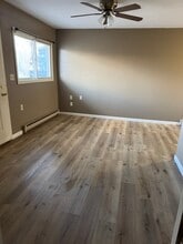 403 S King St, Unit 403 S King St Apt 2 in Robinson, IL - Foto de edificio - Building Photo