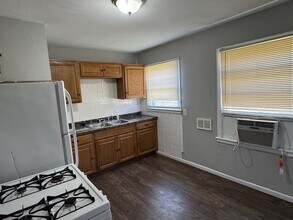 8002 E 88th Pl in Kansas City, MO - Building Photo - Building Photo