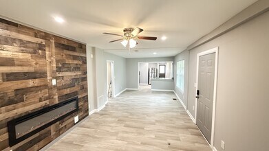 781 Riverside Pkwy in Austell, GA - Building Photo - Building Photo