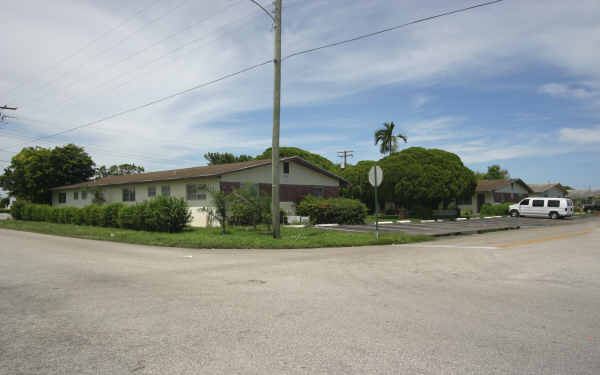 7531 Venetian St in Miramar, FL - Building Photo - Building Photo