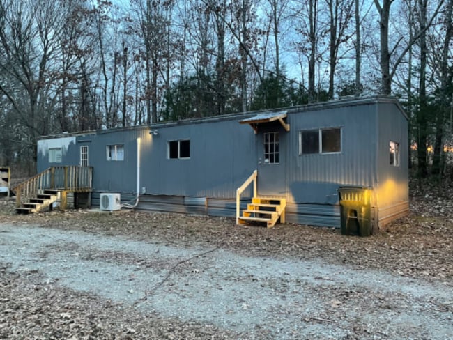 property at 1464 Hurricane Creek Rd