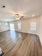 215 King Rd in Clarksville, TN - Building Photo - Building Photo