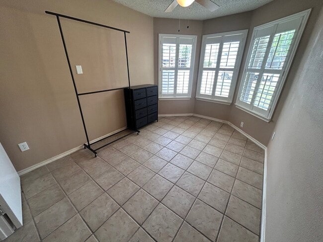 property at 1011 Windymeadow Ln