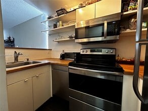 7801 NE 4th Ct in Miami, FL - Building Photo - Building Photo