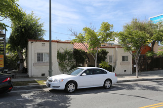 10544-10546 Santa Monica Blvd in Los Angeles, CA - Foto de edificio - Building Photo