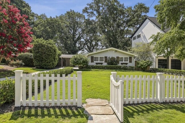 property at 2575 Sharondale Dr NE