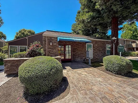 3388 Red Cedar Ter, Unit Baywood Villas in Fremont, CA - Building Photo