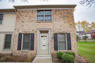 1845 Bristol Walk in Hoffman Estates, IL - Building Photo