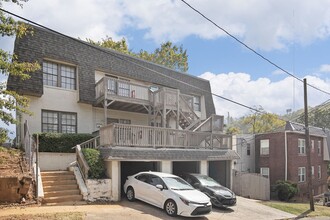 McCormic II Apartments in Birmingham, AL - Building Photo - Interior Photo