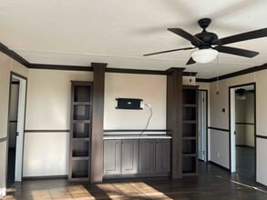 7720 Hwy 2301 in Panama City, FL - Foto de edificio - Building Photo