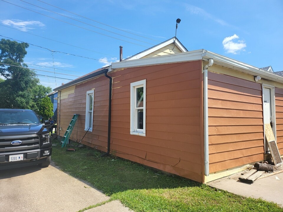 918 5th Ave, Unit TH-409 in Rock Island, IL - Foto de edificio