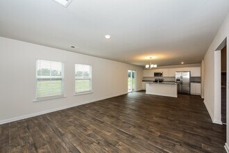 131 King Buck Dr in Gaston, SC - Foto de edificio - Building Photo