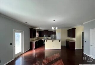 5 Moss Creek Ct in Pooler, GA - Foto de edificio - Building Photo