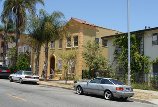 904 S Catalina St in Los Angeles, CA - Foto de edificio - Building Photo