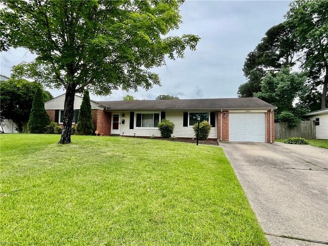 property at 3905 Brentwood Crescent