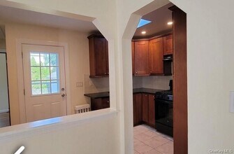 56 Marlboro Rd in Valley Stream, NY - Building Photo - Building Photo