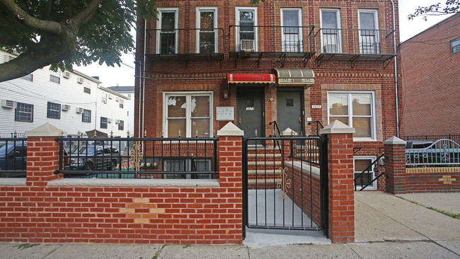 1077 Hegeman Ave in Brooklyn, NY - Building Photo - Building Photo