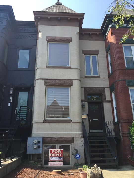 76 R St NW, Unit 4 bed 3 bath upper unit in Washington, DC - Building Photo