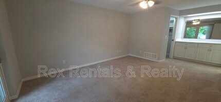 3184 62nd Way N in St. Petersburg, FL - Building Photo - Building Photo