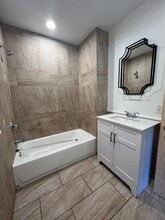 2120 W Genesee Ave in Saginaw, MI - Building Photo - Building Photo
